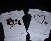 Set of 2 Heat Pressed Vinyl Owl and Heart Designed Onesies Baby clothing