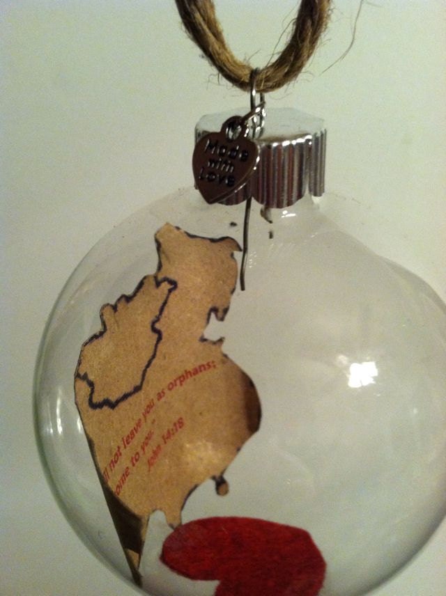 China Glass Ornament Adoption with felt heart