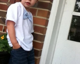 Baby or Toddler tee shirt with seersucker bow tie