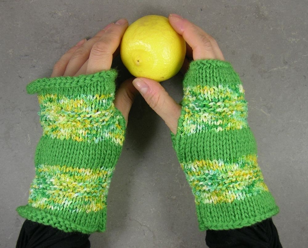 knit fingerless mittens gauntlets fingerless gloves wrists warmers citrus green and yellow tbteam therougett