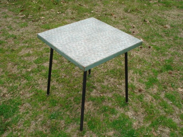 Vintage Mid Century Mod Simmons Side Table
