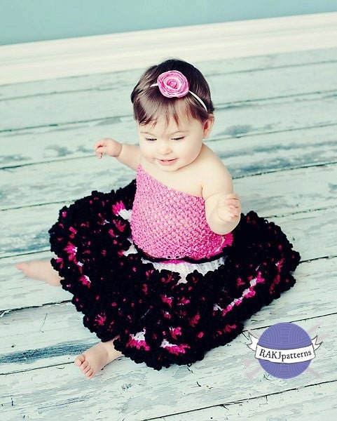 CROCHET PATTERN  Pettiskirt Photography Prop
