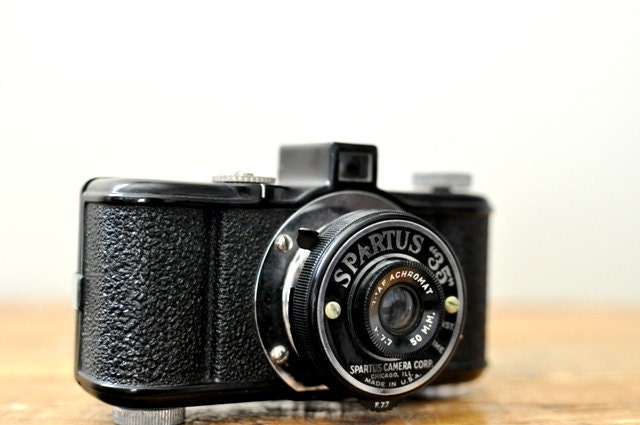Vintage Spartus 35 Camera with Leather Case