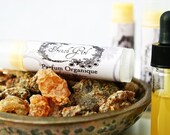 ORGANIC SOLID PERFUME- Ambre Noir - Travel Size - Vanilla & Sandalwood - Amber and Incense Spices - Sensual - Vegan