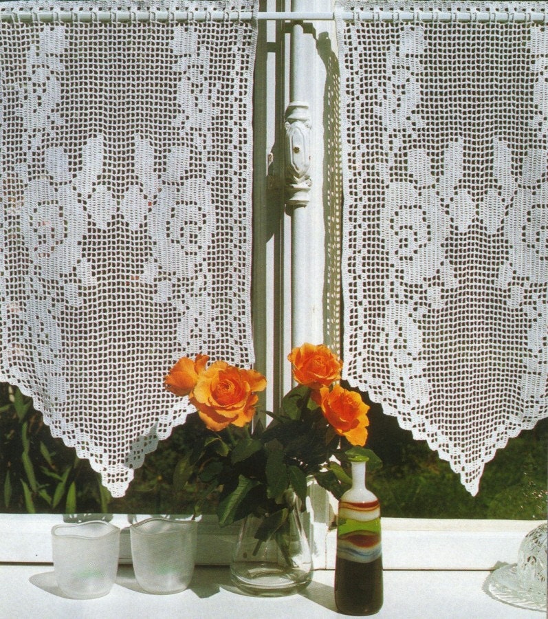Crocheted Curtain - Twin Roses