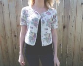 Adorable Vintage Short Sleeved Floral Cardigan - Women's Size Medium