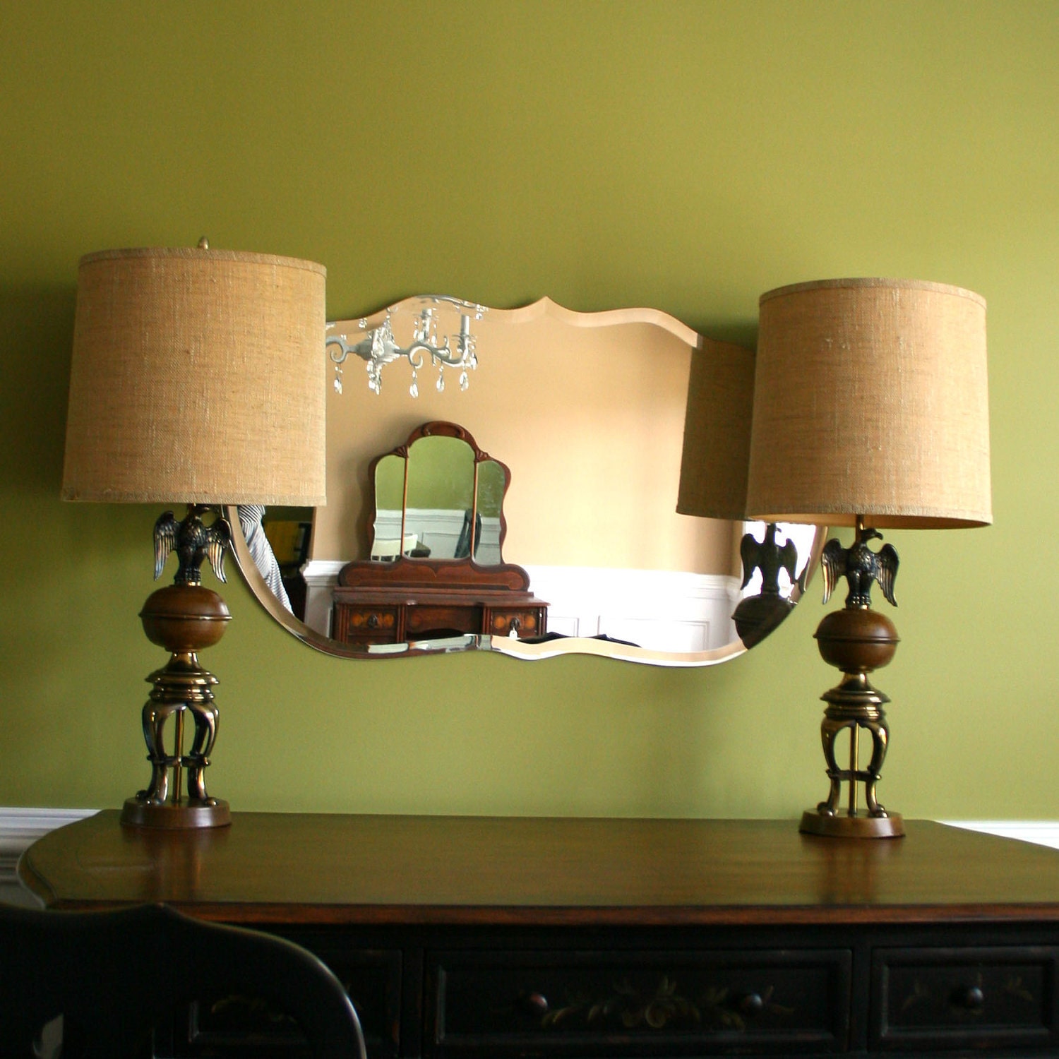 Pair of Lamps. Mid Century Lamps. Eagle Lamps. Bird. Americana Decor. Bedside, Buffet, Entryway or End Table. Vestiesteam.