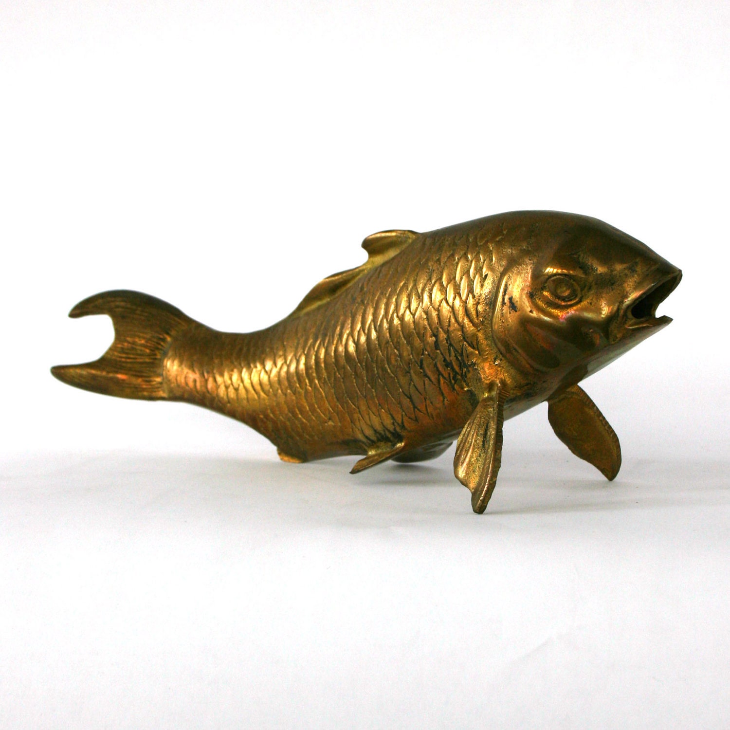 Vintage Brass Fish Figurine. Koi Fish. Brass Paperweight. Nautical Home Decor. Vestiesteam. tbteam.