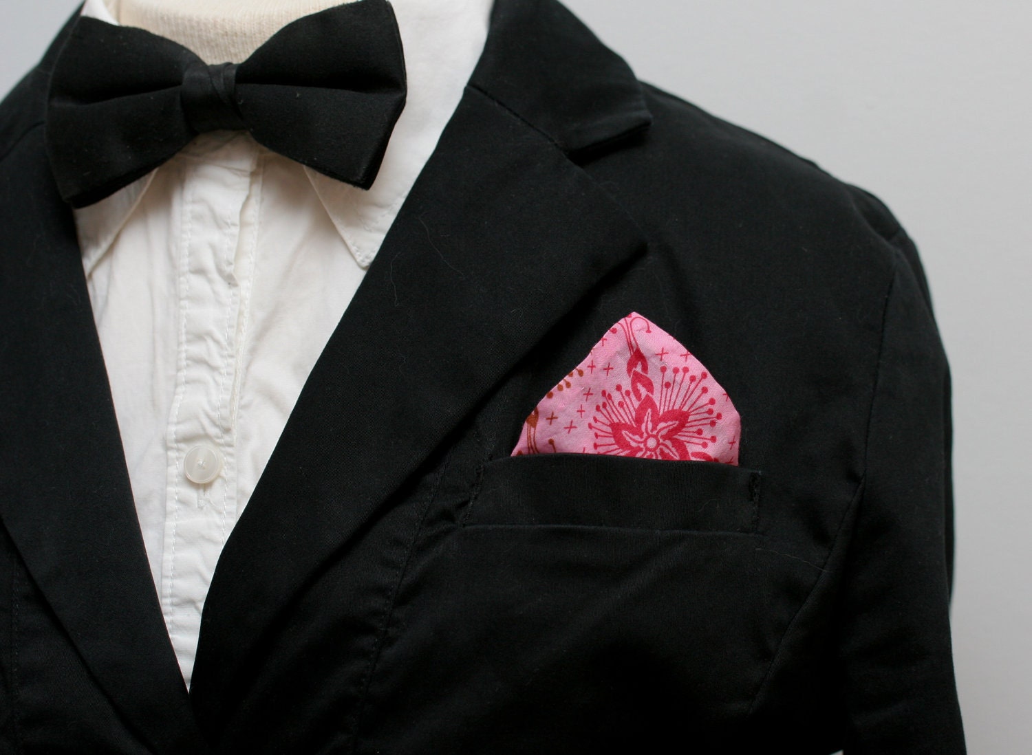 Pocket Square -- Handkerchief -- Pink and Brown floral starburst