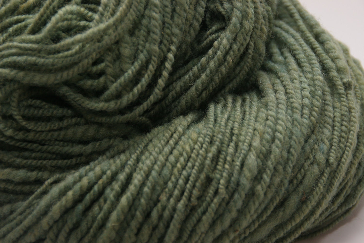 Fiber: Hand spun Green yarn