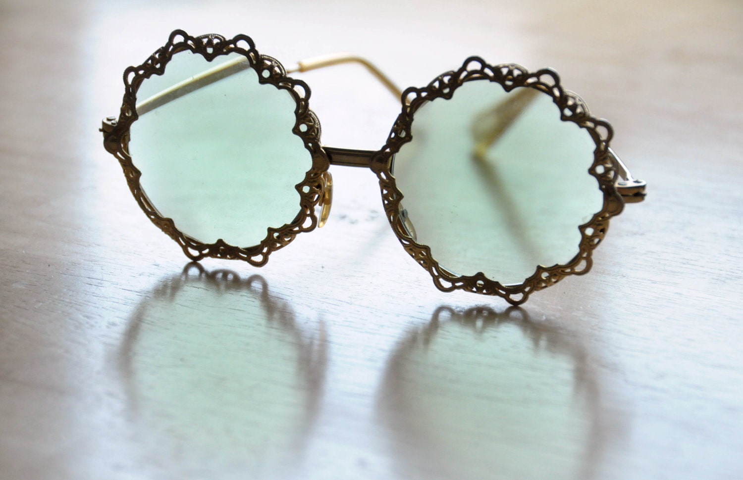 Vintage 1960s Green Disco Hipster Sunglasses Atomic Novelty Party Summer Women