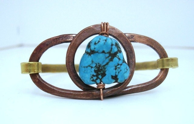 Loop Bracelet with Turquoise Stone