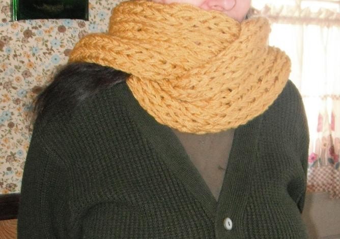 Chunky Knit Mustard Scarf