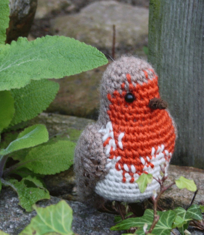 Amigurumi bird - ROBIN - crochet pattern PDF