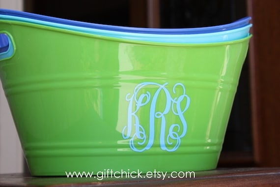 Personalized Small Plastic Tub by giftchick on Etsy