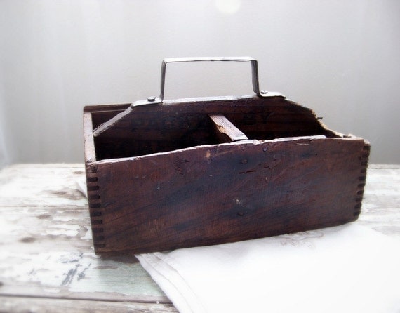 ANTIQUE Old FarmHouse Tote Carrier Wood/Wooden- Quirky Extreme PRIMITIVE - Great Old Barn Find