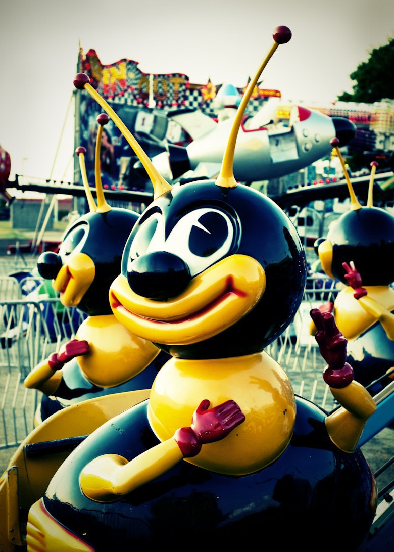 Carnival Bee Ride - 5 x 7 Print - Fine Art Photograph - Summertime Carnival - Squintphotography