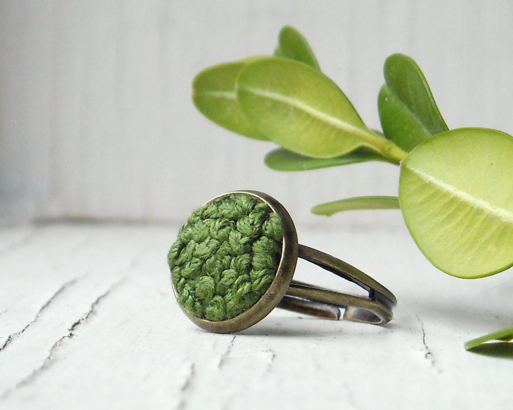 15% off sale - Woodland Moss Ring - Spring Fashion Jewelry, Garden Green Embroidery in Brass, Adjustable