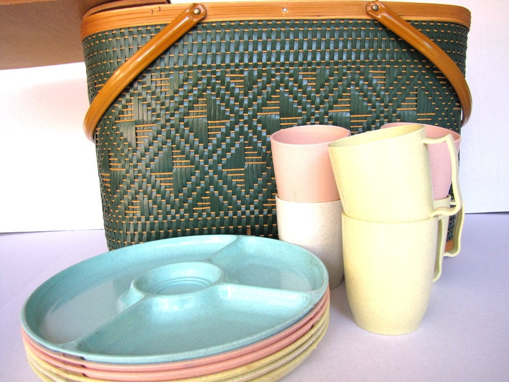 Picnic Basket Vintage Set Summer Food Hamper from AllieEtCie