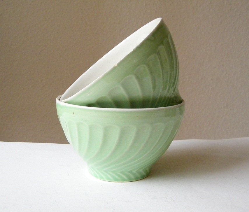 two vintage bowls mint french bowls