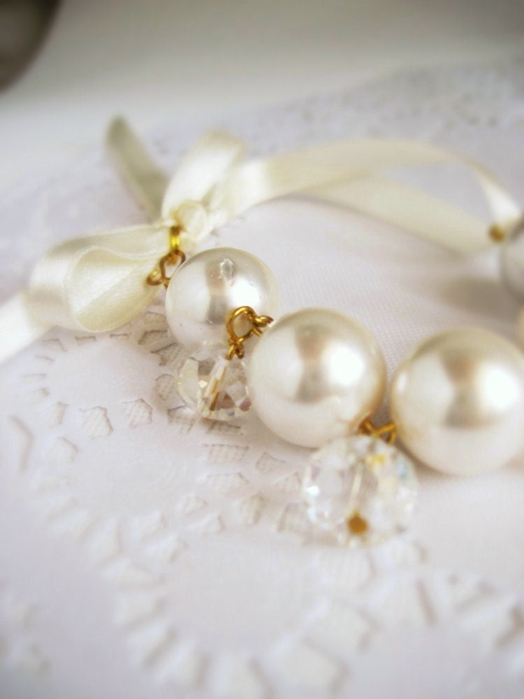 SALES 50% OFF Chic Motherpearl  - bracelet - crystal transparent faceted glass bead - white satin ribbon