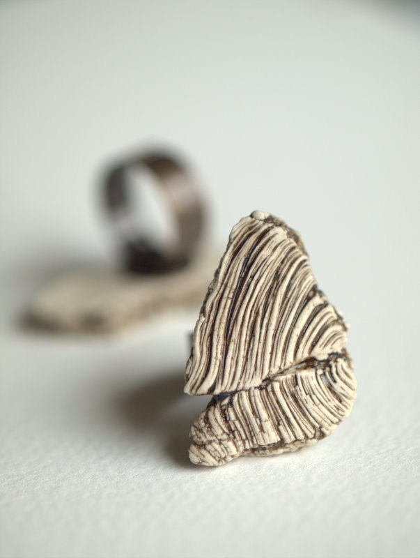 Fragment - An earthy porcelain ring with details of mushrooms