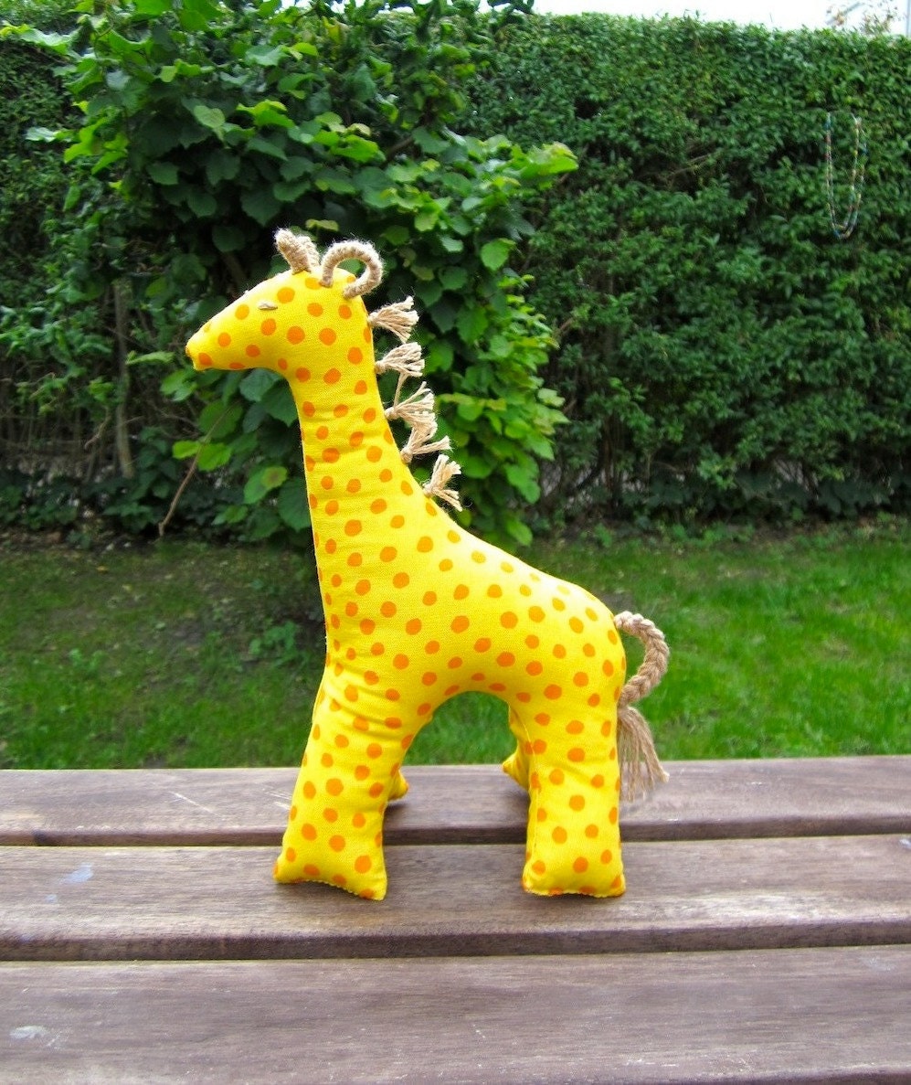 Giraffe - Organic cotton giraffe