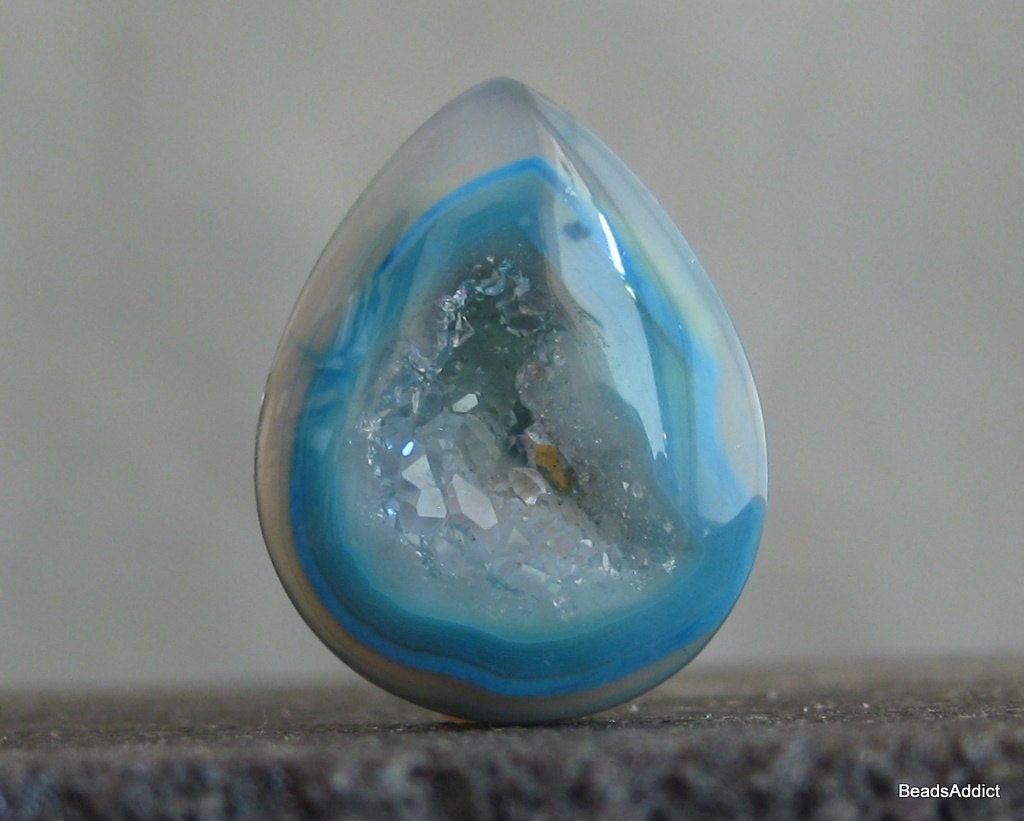 Druzy Agate Cabochon 27 x 21mm (052)