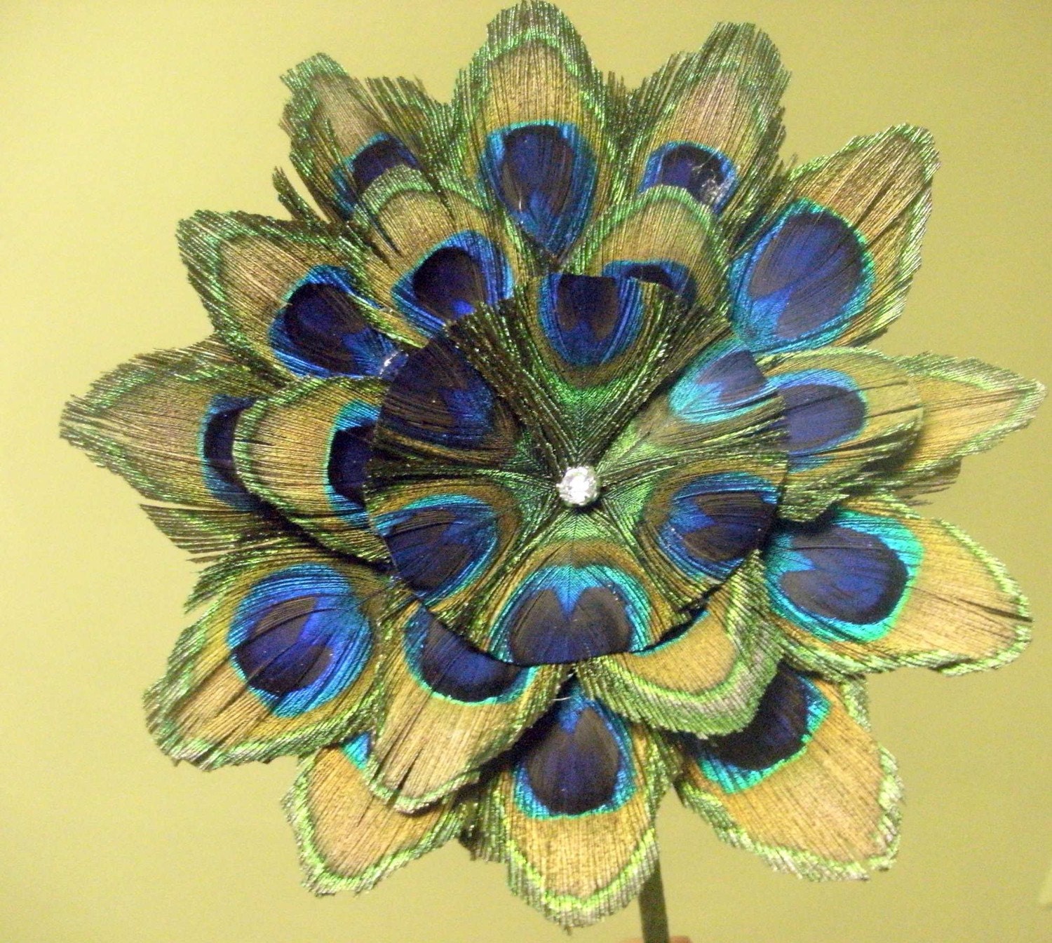 Queen Peacock Feather Flower