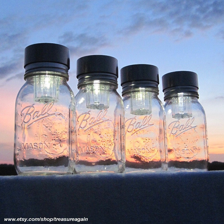 Ball Solar Jar Lights Basket 4 Canning Jars, Antique Milk Bottle Carrier, Dairy Basket with Canning Fruit Jars, Mason Jar Solar Lighting