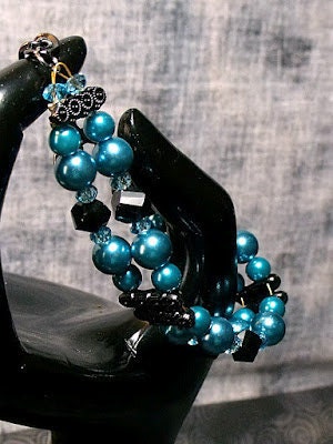 Turquoise Glass Pearls with Black Faceted Crystal Accents Bracelet
