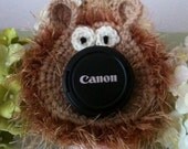 Lion Camera Lens Buddy