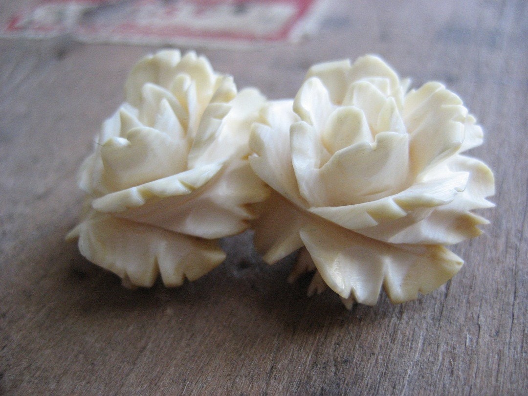 1940's SUNDAY BRUNCH earrings