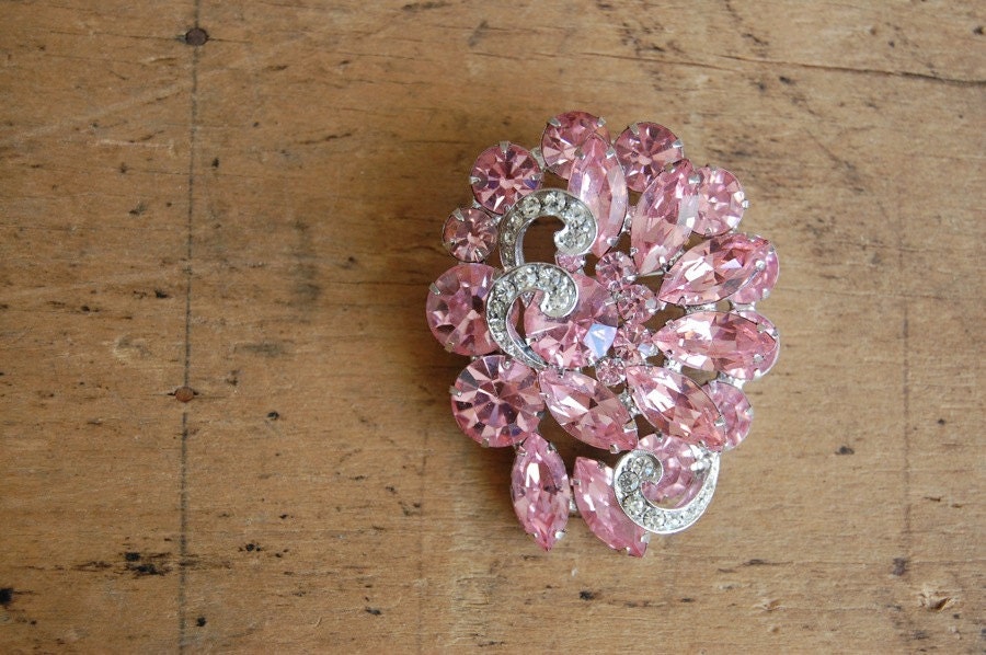 vintage brooch / 1950s jewelry / WEISS