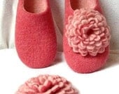 2 in 1 PDF Tutorial in English Felted Slippers, and Felted flower decoration using wet felting technique