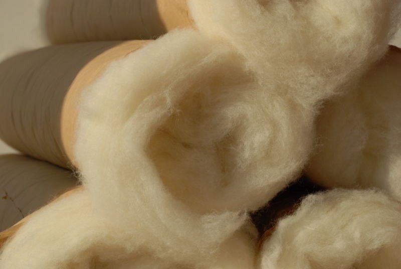 Stuffing wool/ perfect wool for needle felting 8.8oz./250gr white