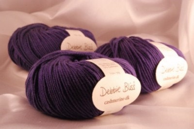 PURPLE - Debbie Bliss cashmerino DK 50gr/1.7oz