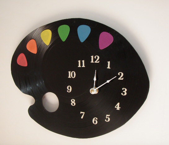 Guitar Pick Pallet Clock  Olyteam
