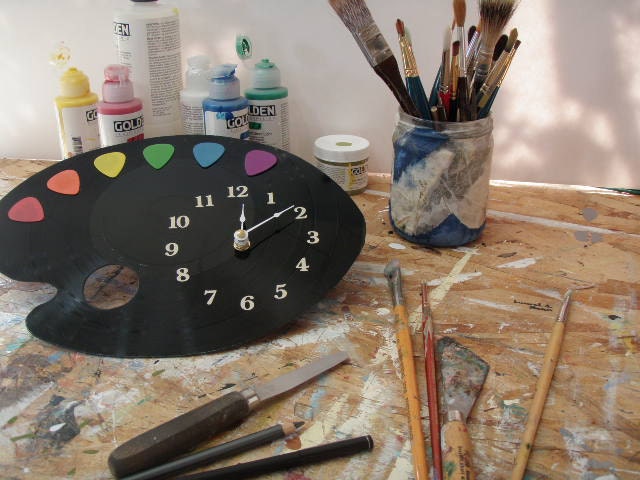 Guitar Pick Pallet Clock Olyteam