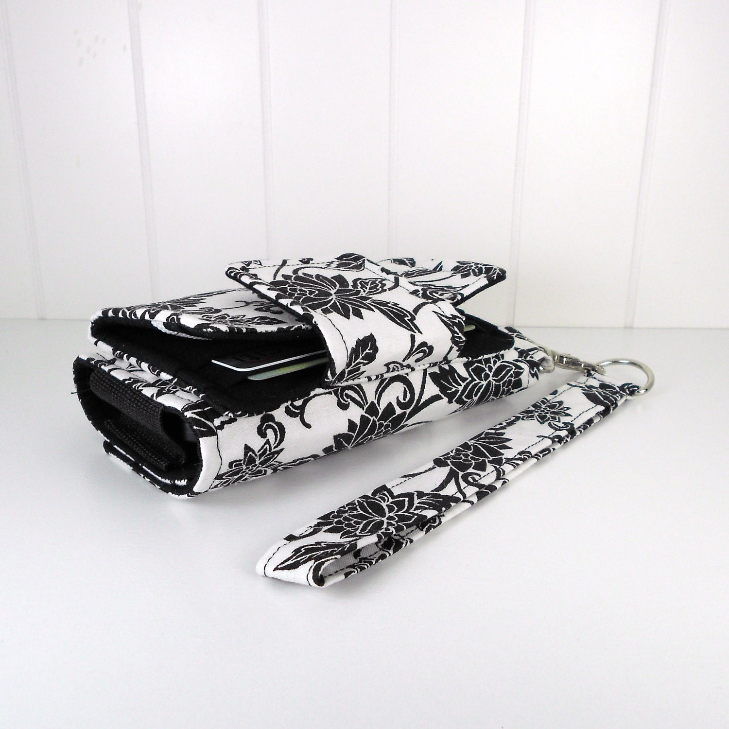 The Errand Runner - Cell Phone Wallet - Wristlet - for iPhone/Android - Black Jacquard Floral/Black
