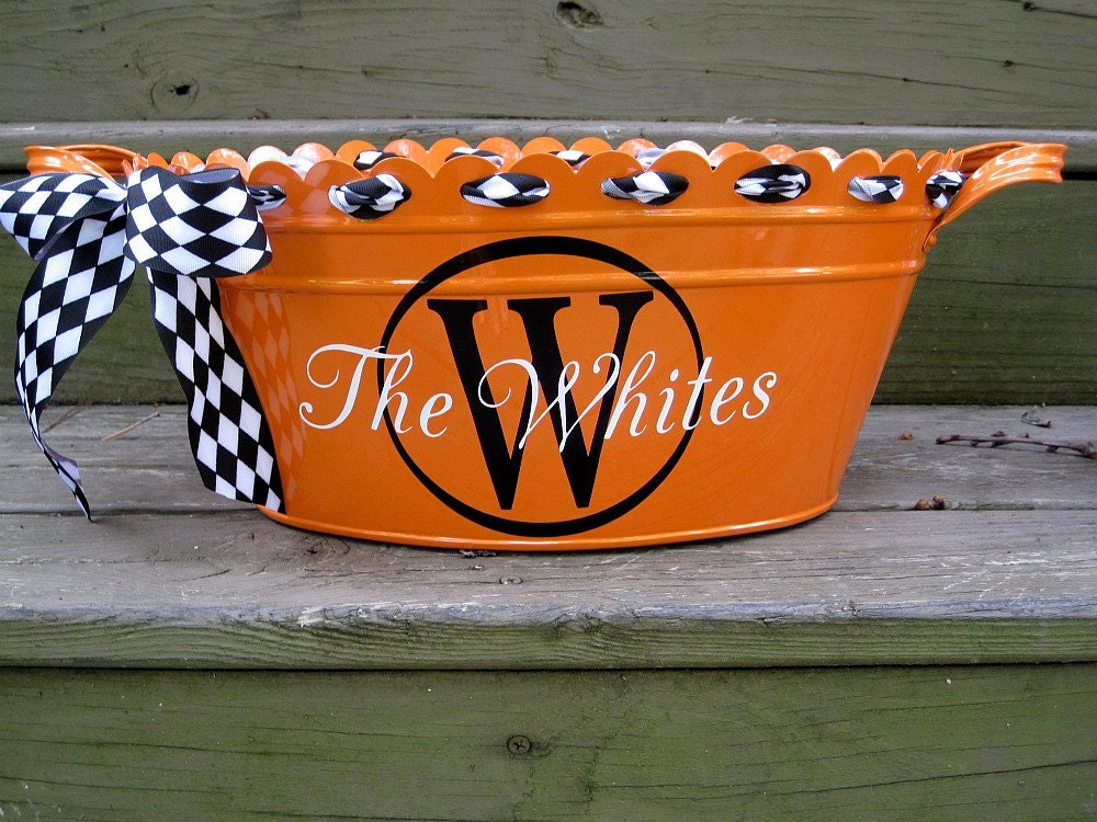 Personalized Halloween tubs-many designs available