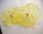 Pastel yellow spring flower earrings - lemon butter flowers blossoms - wedding bridesmaid - april showers