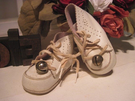 Baby Shoes Bells White Leather Baby Shoes Bells White Leather