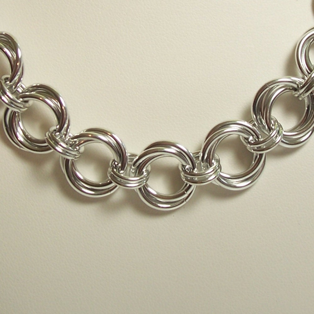 Bright Aluminum Mobius Flower/Love Knot Chain Mail Necklace Chainmaille Jewelry
