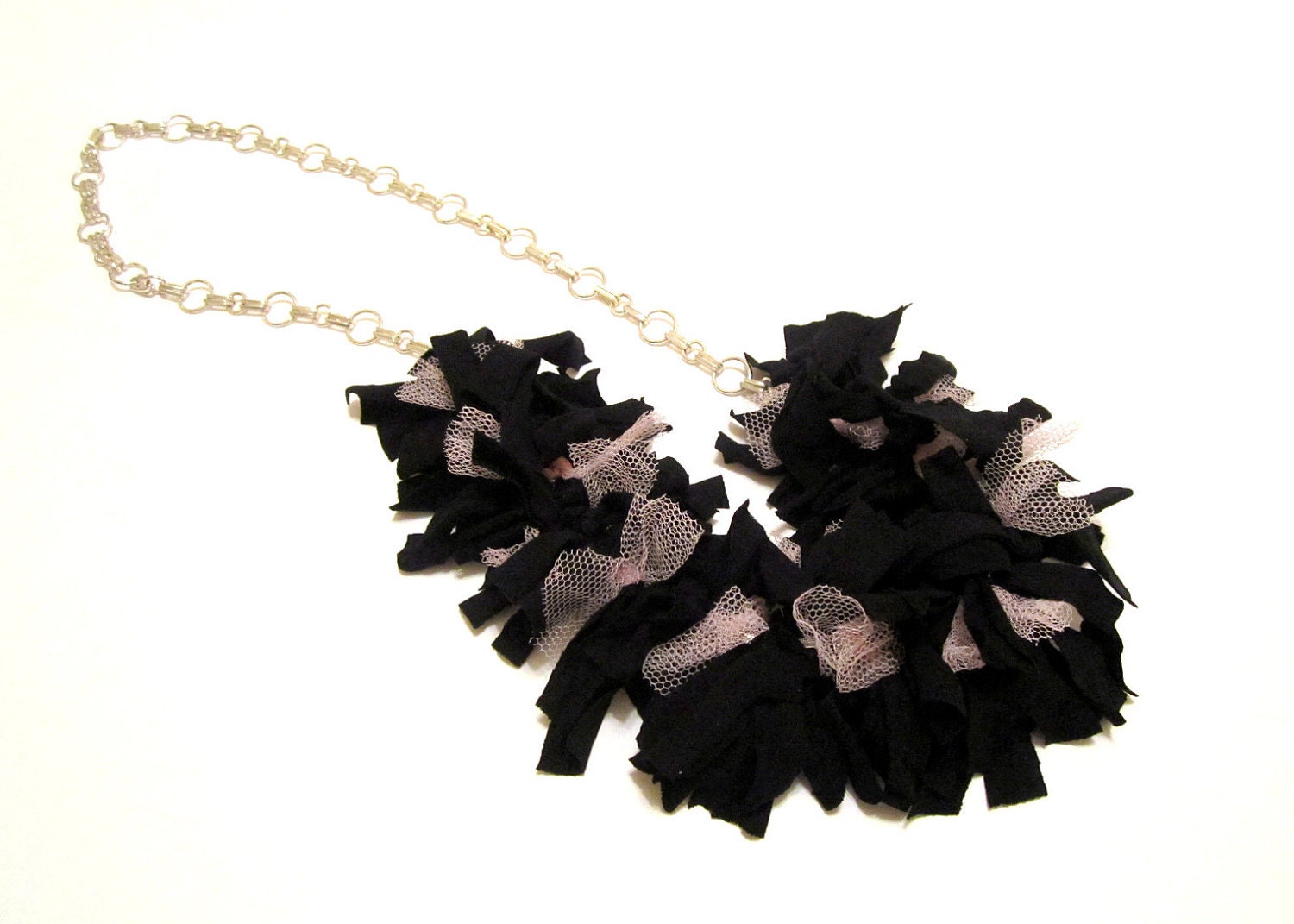 TEXTILE NECKLACE - Black and Pink