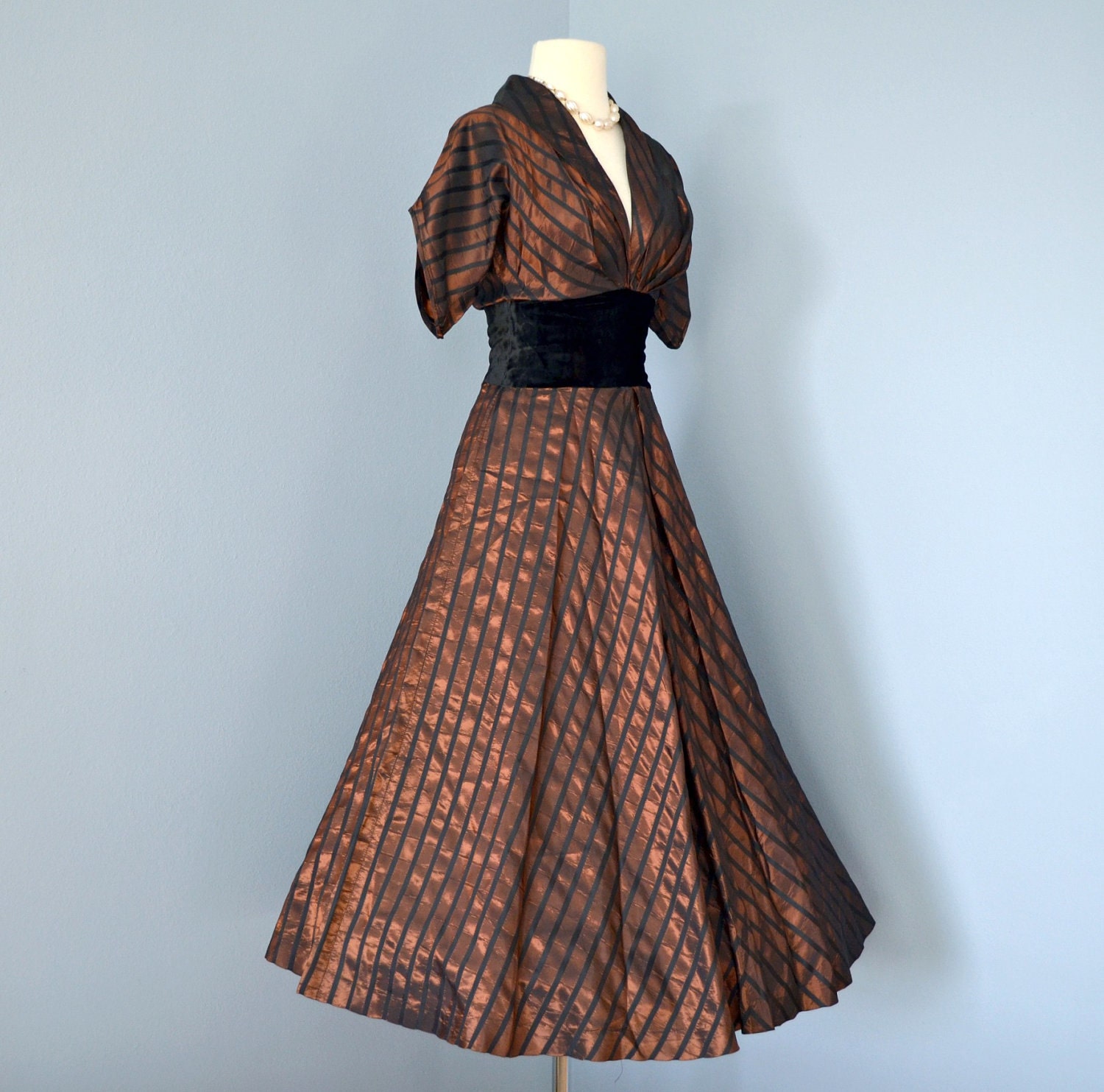 Vintage Taffeta Party Dress...Beautiful 1950s Brown Taffeta Ankle Length Party Dress Cocktail Dress