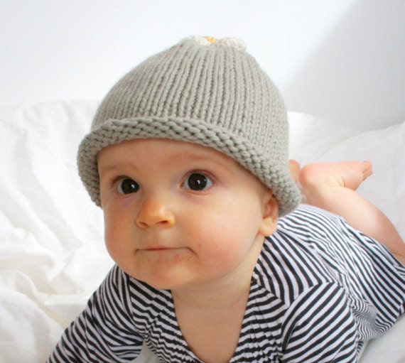 Newborn Hand Knitted Daisy Hat Available size up to 3 Months