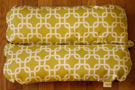 Deluxe Bunbed Dog bed for Dachshunds and other small dogs - Modern Green squares