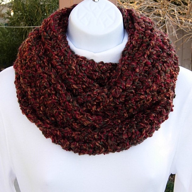 INFINITY LOOP SCARF..Rust, Red, Brown, Green..Autumn, Fall Colors..Super-Soft Handmade Crochet Knit..Warm..Cowl, Neck Warmer..Ready to Ship