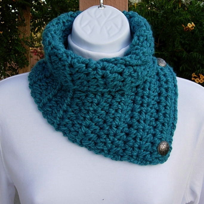 NECK WARMER SCARF..Solid Turquoise Teal Blue..Super-Soft..Crochet Buttoned Winter Cowl Lightweight Scarflette..Ready to Ship in 2 Days